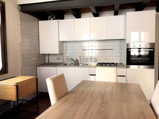 Appartamento in affitto di 65 m² in Via Martiri della Libertà, 1