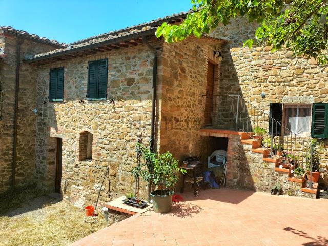 Appartamento in affitto di 65 m² in Via Montebenichi