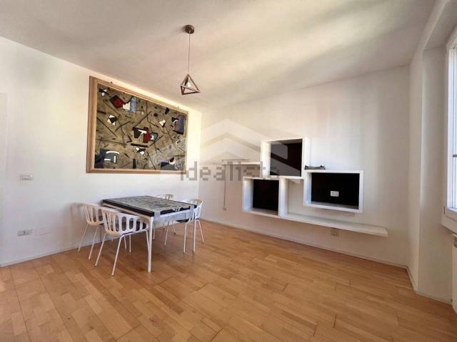 Appartamento in affitto di 65 m² in Via Pasubio