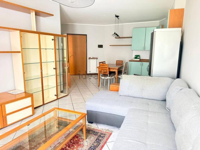 Appartamento in affitto di 65 m² in Via Roma