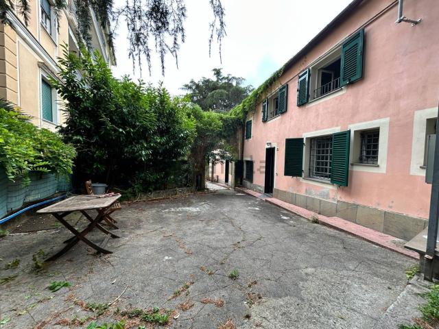 Appartamento in affitto di 65 m² in Via San Luca D&apos Albaro