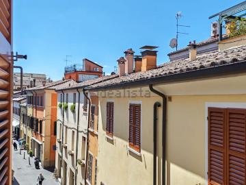 Appartamento in affitto di 65 m² in Via Strinati, 7