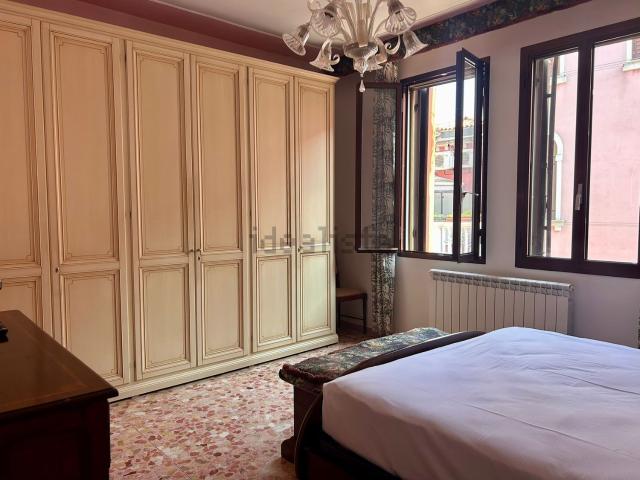 Appartamento in affitto di 66 m² in Calle Larga Santa Marta, 2117
