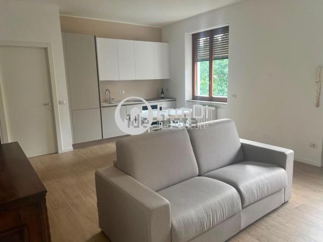 Appartamento in affitto di 66 m² in Via Francesco Carlini, 5
