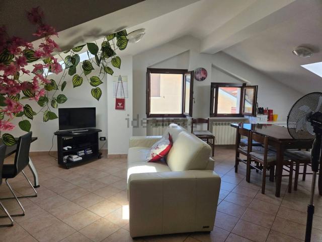 Appartamento in affitto di 68 m² in Via del Corso, 8