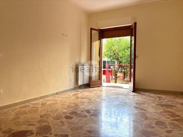 Appartamento in affitto di 68 m² in Via Giuseppe Cosentino, 11