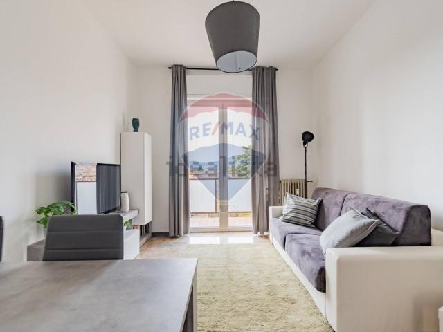 Appartamento in affitto di 68 m² in Via Guido Zadei, 54