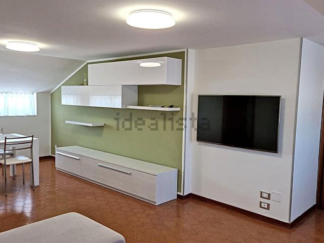Appartamento in affitto di 68 m² in Via Sapinia, 6