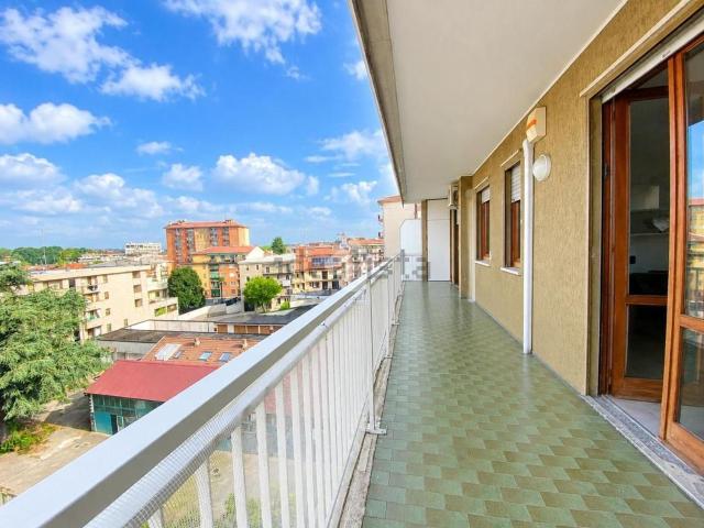 Appartamento in affitto di 69 m² in Via Perazzi, 32