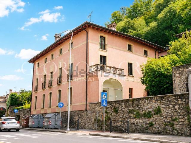 Appartamento in affitto di 69 m² in Via San Rocchino, 86