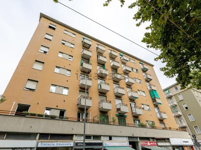 Appartamento in affitto di 69 m² in Viale Fulvio Testi, 81