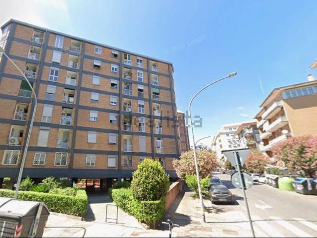 Appartamento in affitto di 69 m² in Viale Prospero Colonna, 15