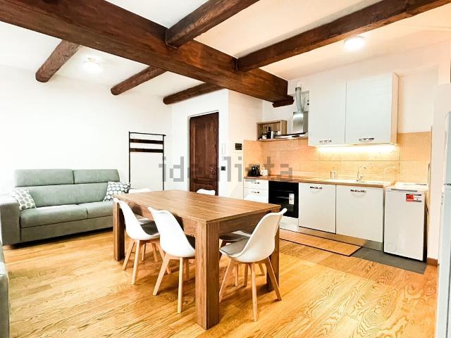 Appartamento in affitto di 73 m² in Via Umberto I