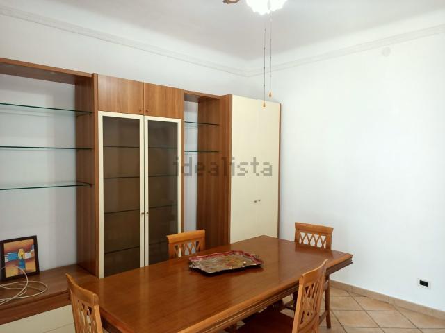 Appartamento in affitto di 73 m² in Via Firenze, 6