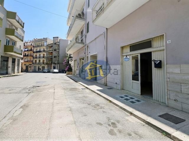 Appartamento in affitto di 73 m² in Via Fratelli Bandiera, 33
