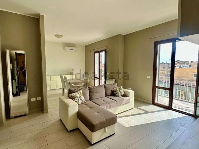 Appartamento in affitto di 73 m² in Via Modica