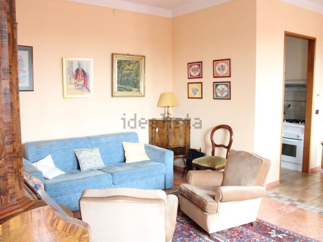 Appartamento in affitto di 73 m² in Via Roma, 27