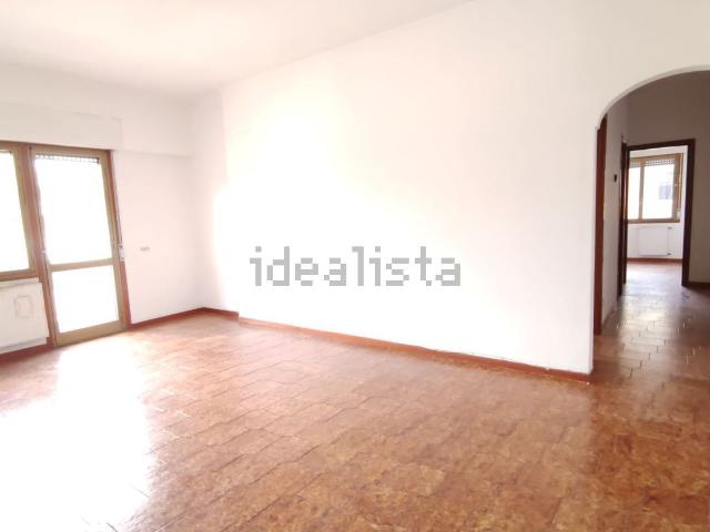 Appartamento in affitto di 73 m² in Via Salaparuta