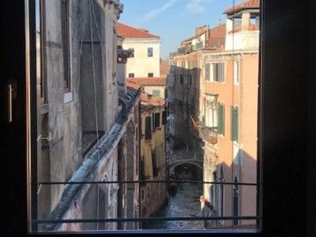 Appartamento in affitto di 70 m² in Calle del Forner, 5995