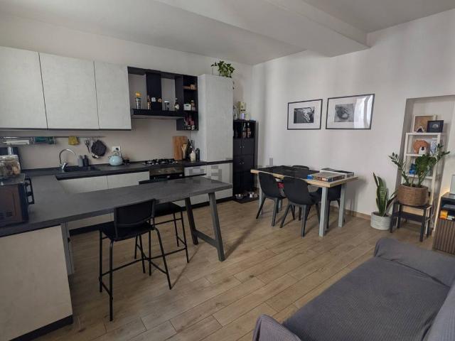 Appartamento in affitto di 70 m² in Largo Cà di Cozzi, 7