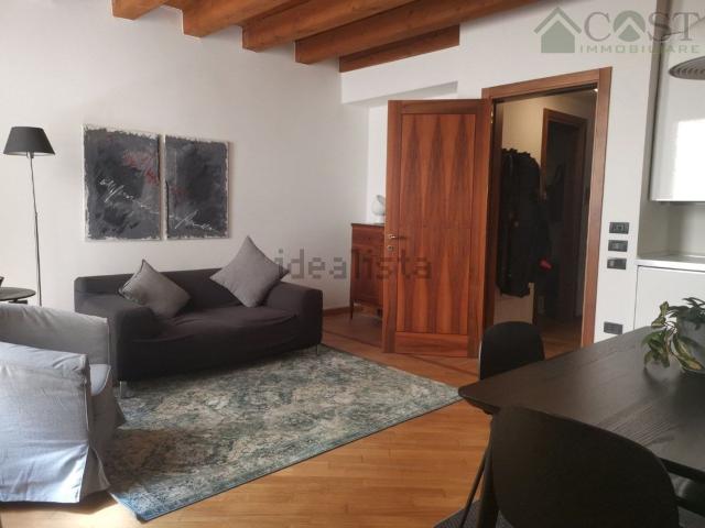 Appartamento in affitto di 70 m² in Piazza delle Erbe, 10