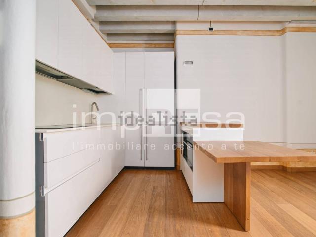 Appartamento in affitto di 70 m² in Piazza Santa Maria dei Battuti, 1