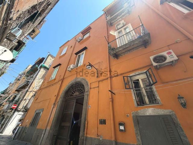 Appartamento in affitto di 70 m² in Vico Lungo Trinità degli Spagnoli
