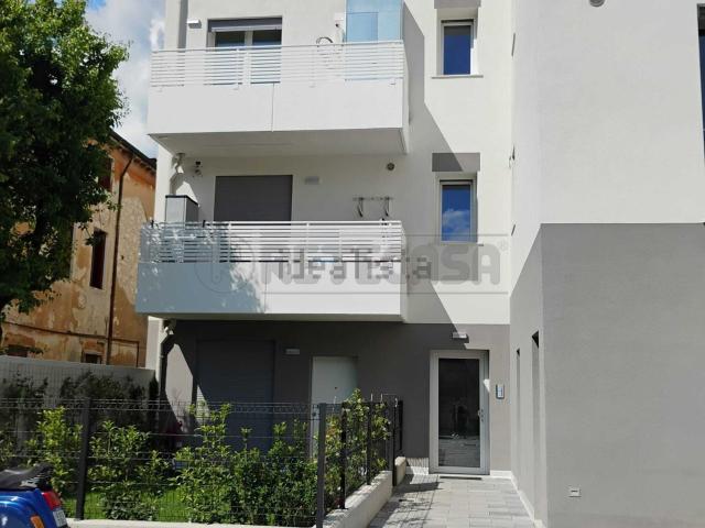 Appartamento in affitto di 70 m² in Via Trento, 41