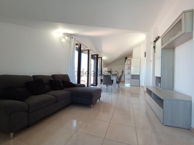 Appartamento in affitto di 70 m² in Via Vistola