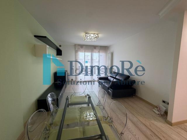 Appartamento in affitto di 70 m² in Via XXVIII Aprile