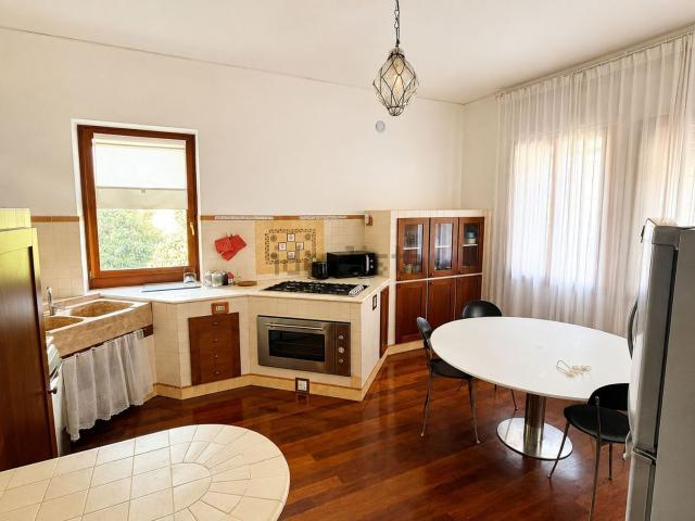 Appartamento in affitto di 70 m² in Via Alessandro Tassoni, 6