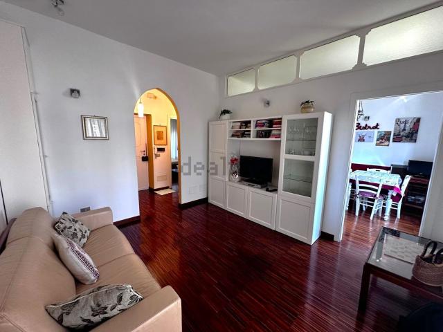 Appartamento in affitto di 70 m² in Via Andrea Barbazza, 61