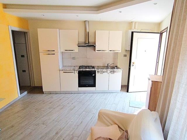 Appartamento in affitto di 70 m² in Via Angeli, 56