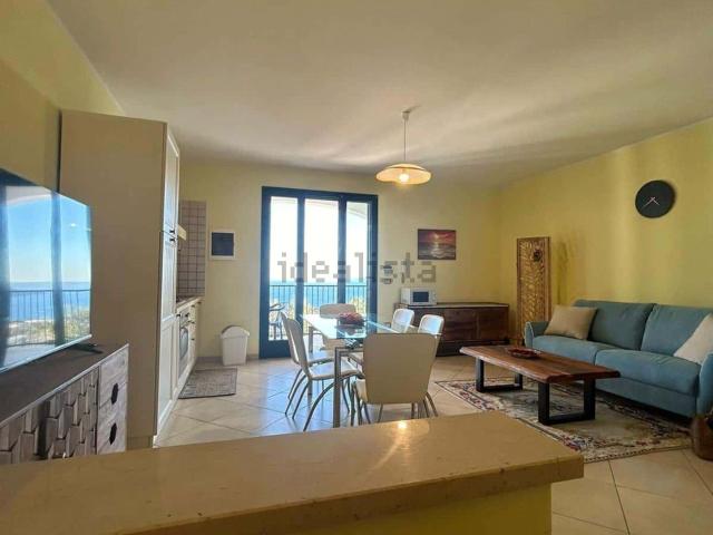 Appartamento in affitto di 70 m² in Via Belvedere, 3