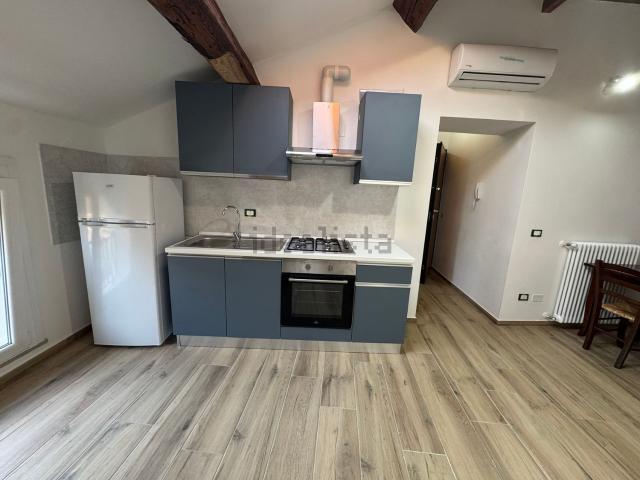 Appartamento in affitto di 70 m² in Via Carlo Mayr, 34