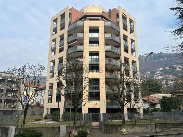 Appartamento in affitto di 70 m² in Via Carloni