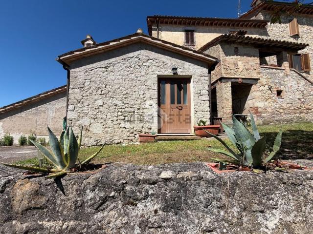 Appartamento in affitto di 70 m² in Via Casa Ostino, 1