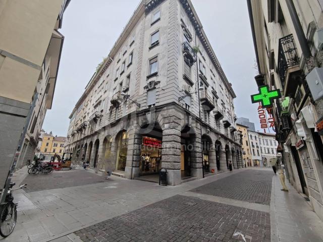 Appartamento in affitto di 70 m² in Via Cavour, 26