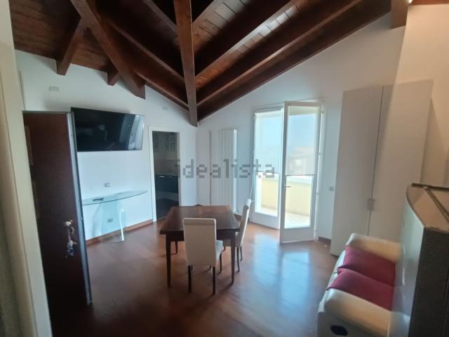 Appartamento in affitto di 70 m² in Via Claudia, 66