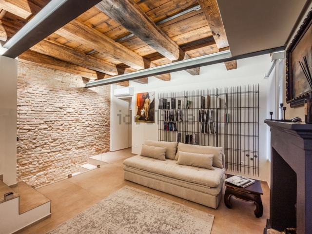 Appartamento in affitto di 70 m² in Via dei Lovoleti