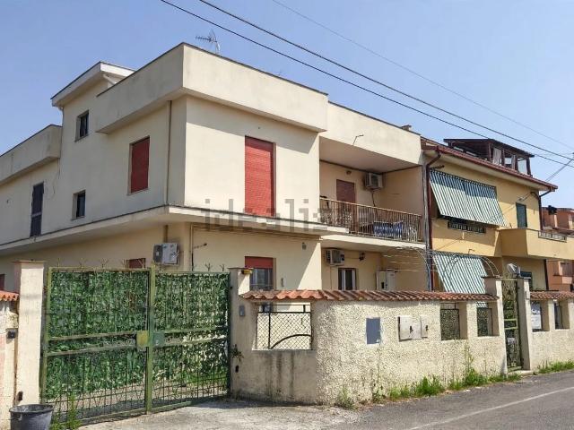 Appartamento in affitto di 70 m² in Via dei Macaoni, 16