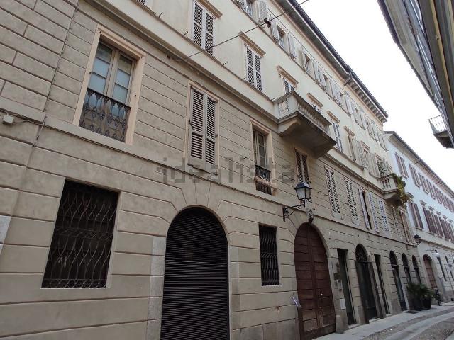 Appartamento in affitto di 70 m² in Via dei tornielli, 1