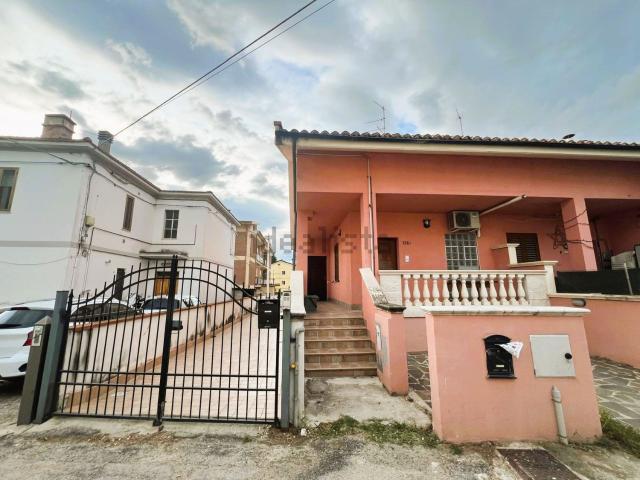 Appartamento in affitto di 70 m² in Via dei Vestini, 128