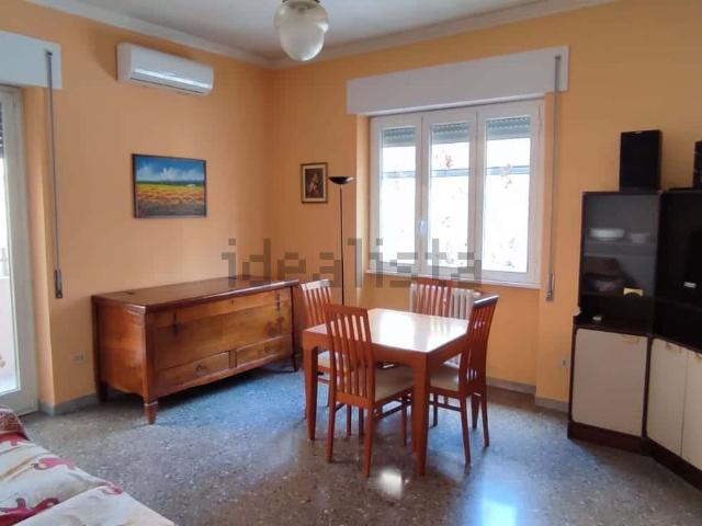 Appartamento in affitto di 70 m² in Via di Val Tellina, 87