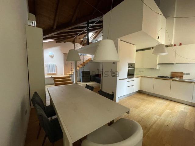Appartamento in affitto di 70 m² in Via Drapperie