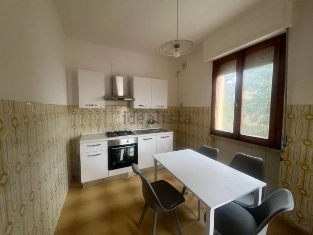 Appartamento in affitto di 70 m² in Via Emilia, 100