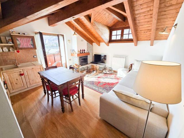 Appartamento in affitto di 70 m² in Via Europa, 107
