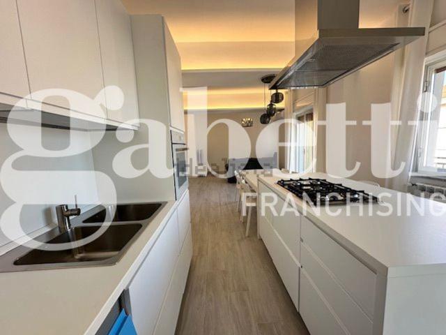 Appartamento in affitto di 70 m² in Via Kennedy, 484