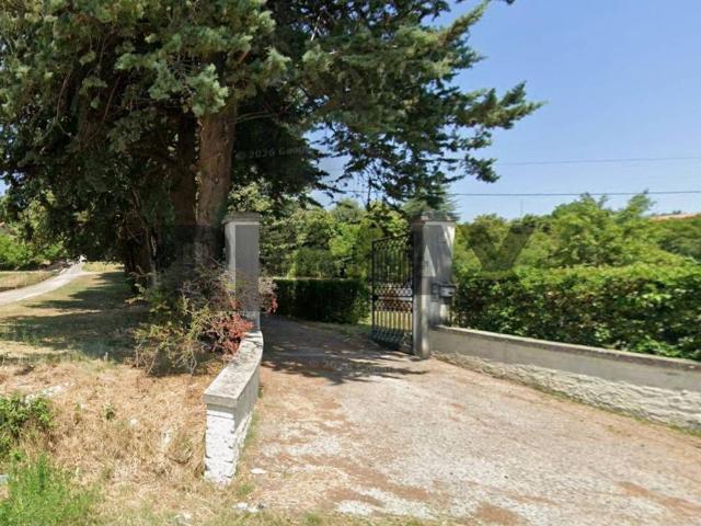 Appartamento in affitto di 70 m² in Via L&apos Aquila Sassa, 160