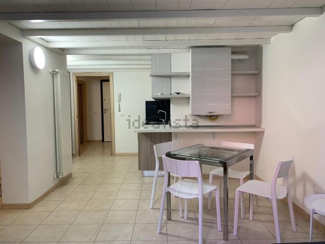 Appartamento in affitto di 70 m² in Via Luigi Veratti